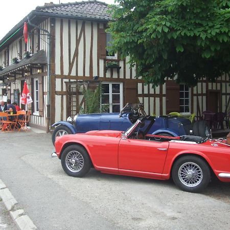 La Petite Auberge Chatelraould-Saint-Louvent 외부 사진